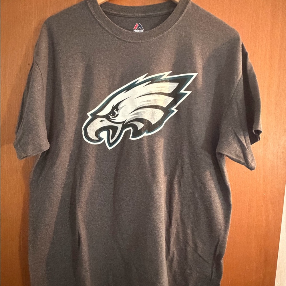 Philadelphia Eagles tshirt size large